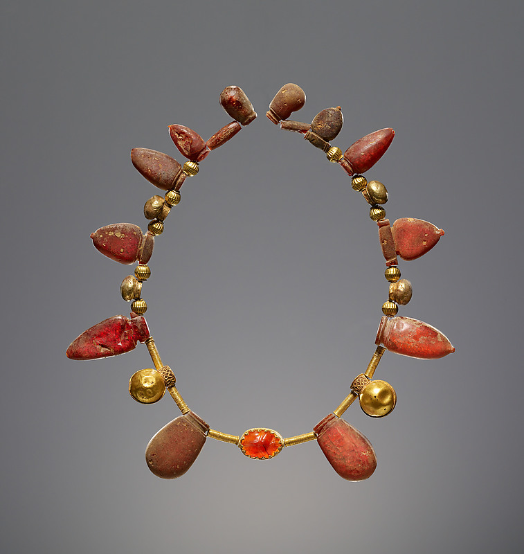 Ancient Roman Necklace with a Pendant Scarab made of simetite, 550–400 B.C. The necklace is simetite, gold, and carnelian, and it is in the J. Paul Getty Museum, Los Angeles