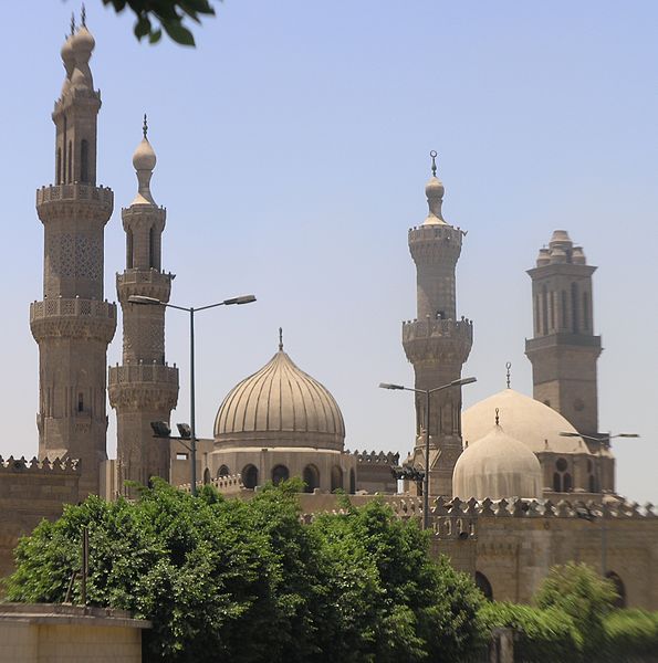 595px-Cairo_-_Islamic_district_-_Al_Azhar_Mosque_and_University