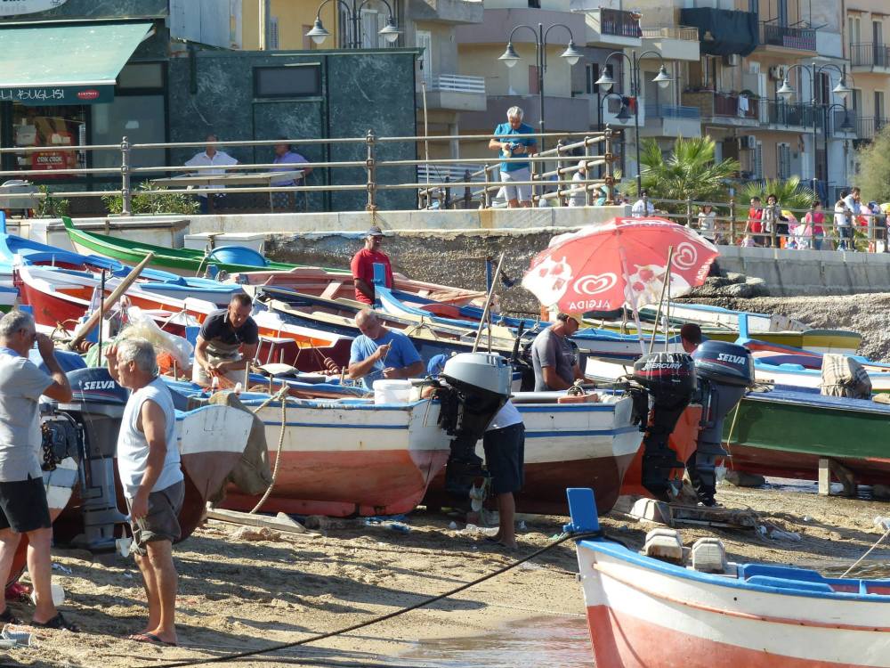 fishermen Sicily - Sicilian Housewife