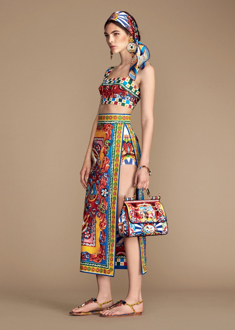 dolce-and-gabbana-summer-2016-woman-collection-64-1600x2240 - Copy