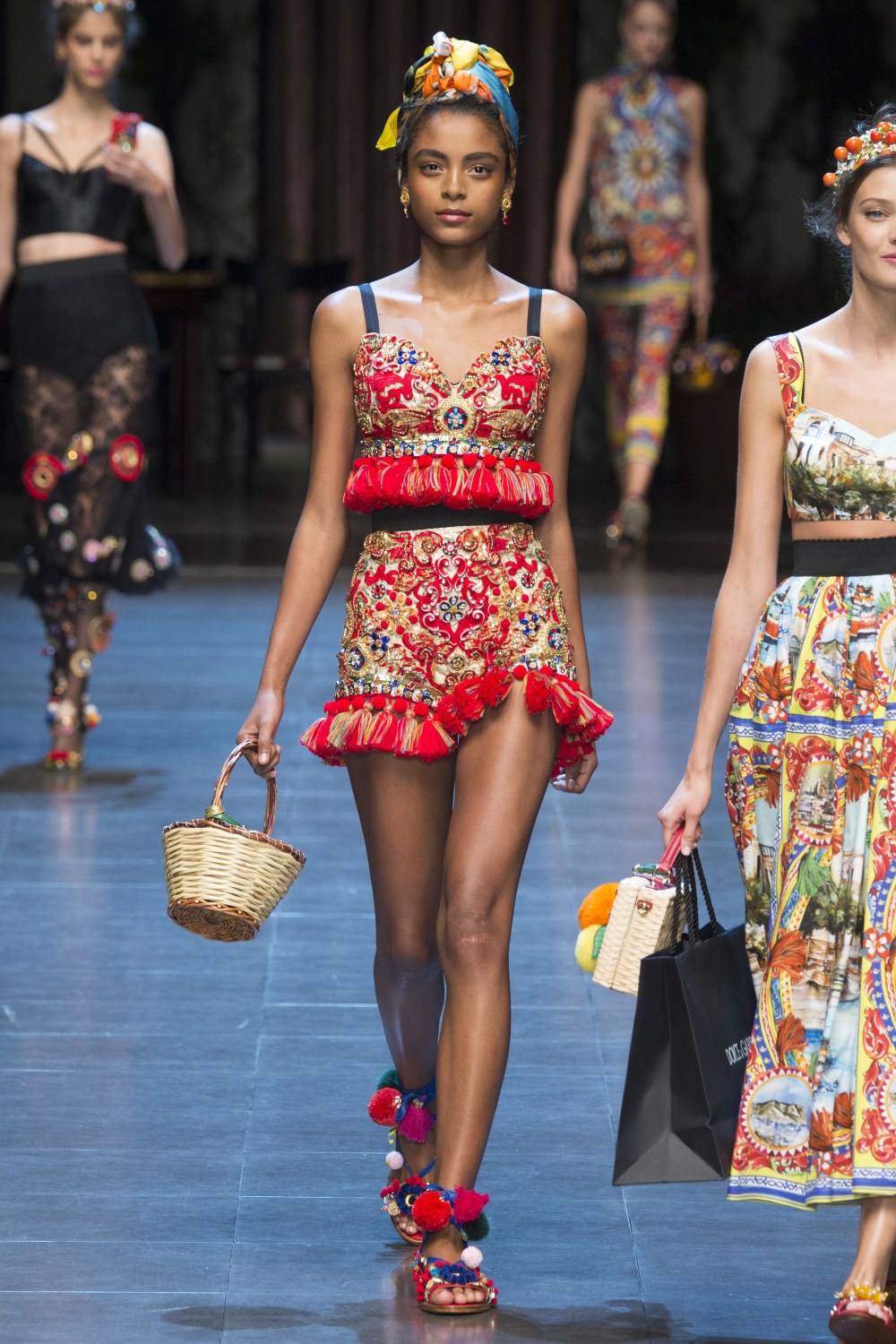 D&G still being gorgeously Sicilian for Spring 2016